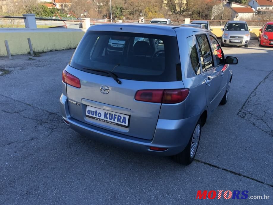 2005' Mazda 2 1.4 Cd photo #4