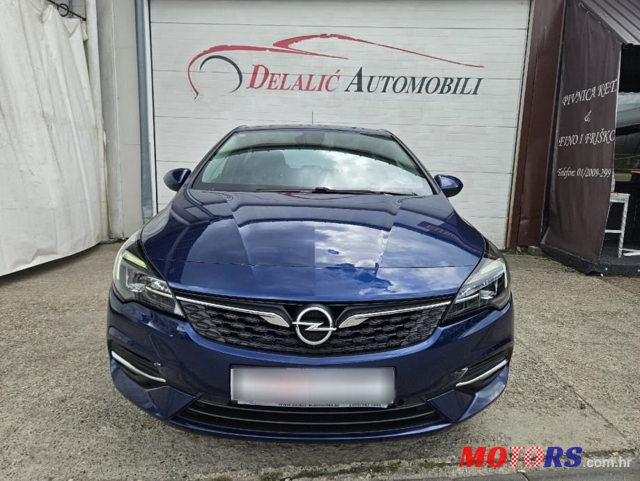 2020' Opel Astra 1,5 D photo #2