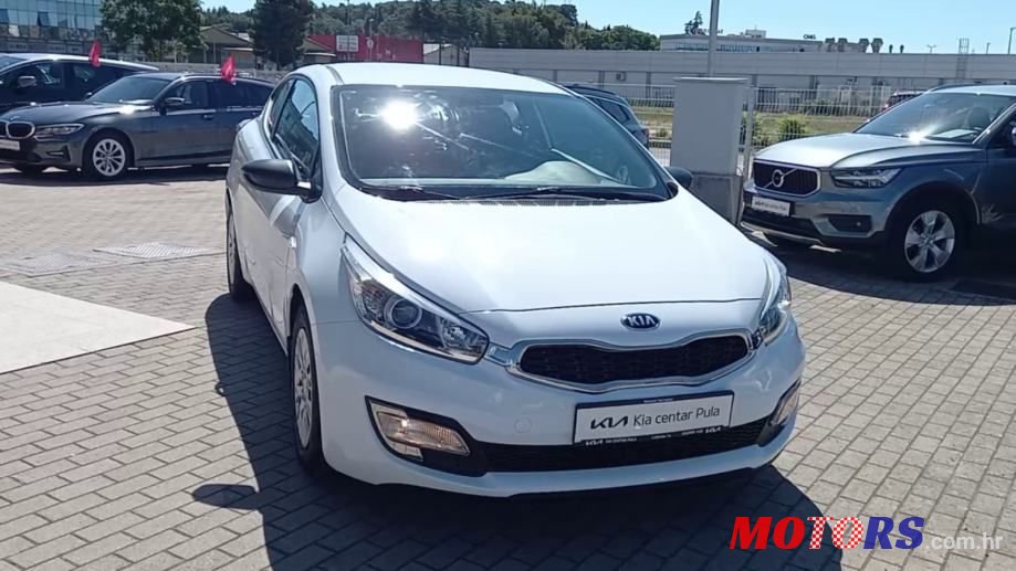 2015' Kia Pro Ceed 1.4 photo #2
