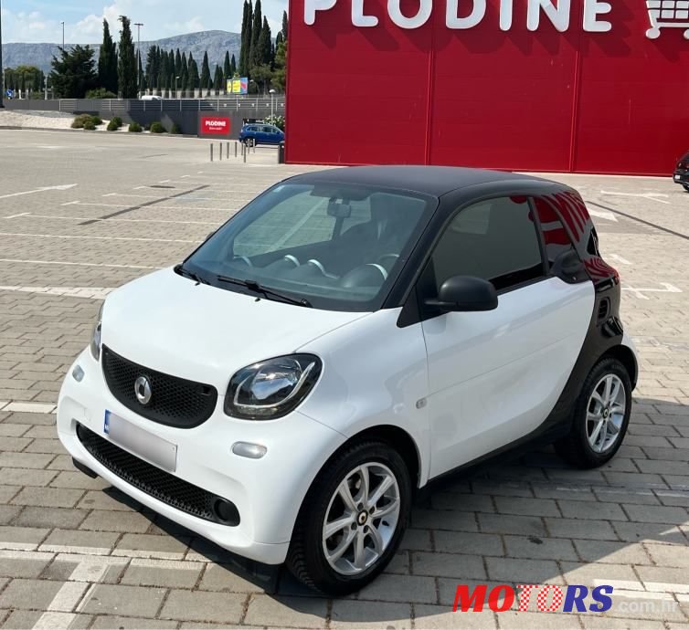 2015' Smart Fortwo photo #3