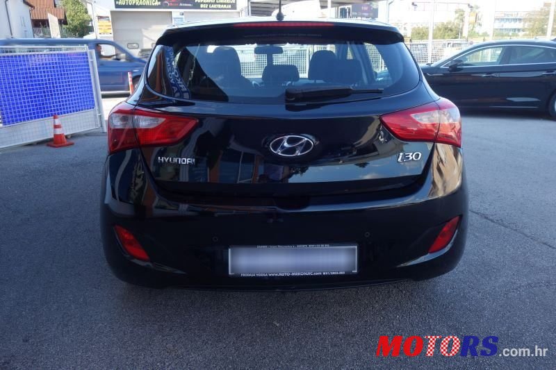 2013' Hyundai i30 photo #6