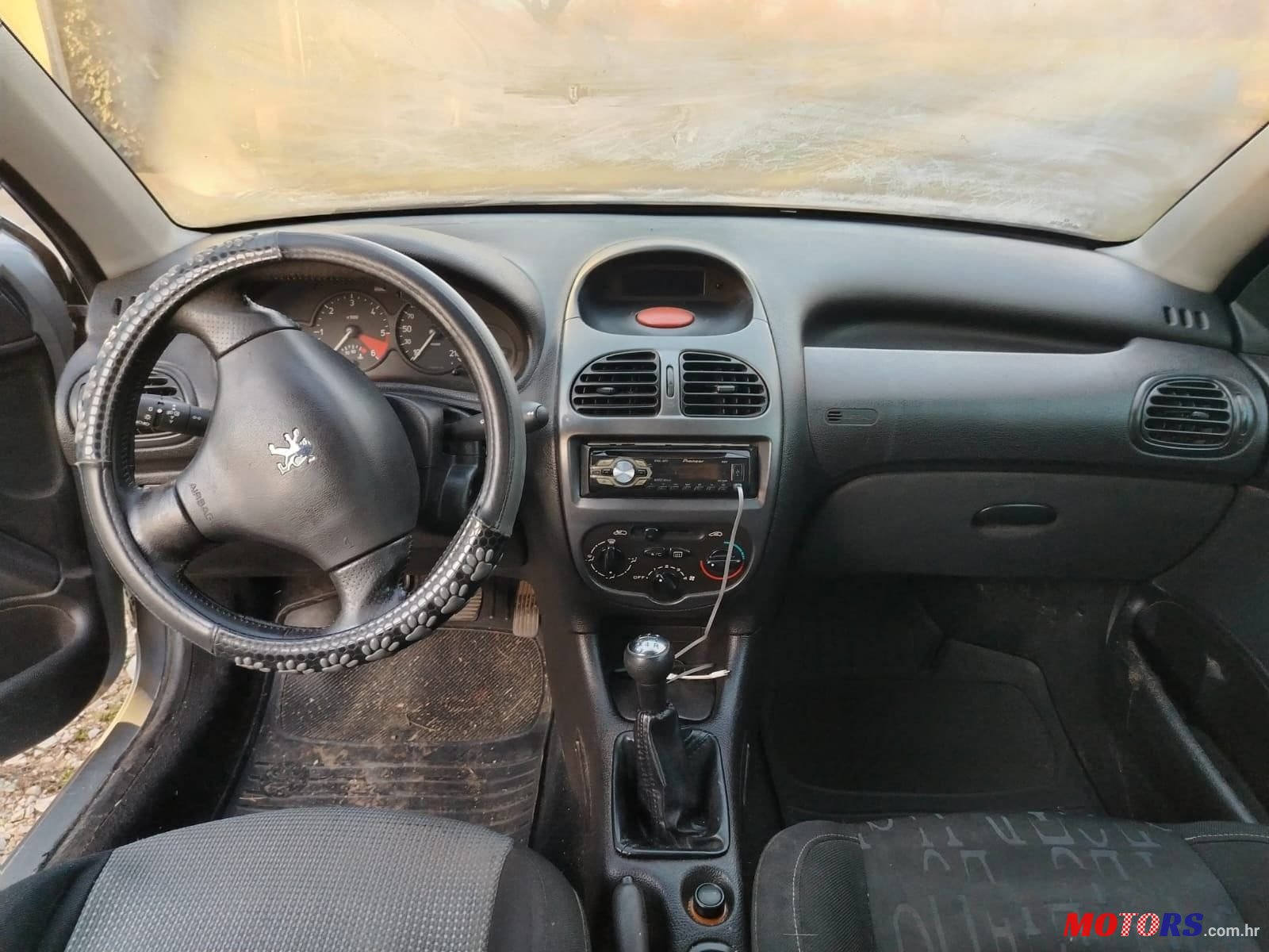 2003' Peugeot 206 photo #4