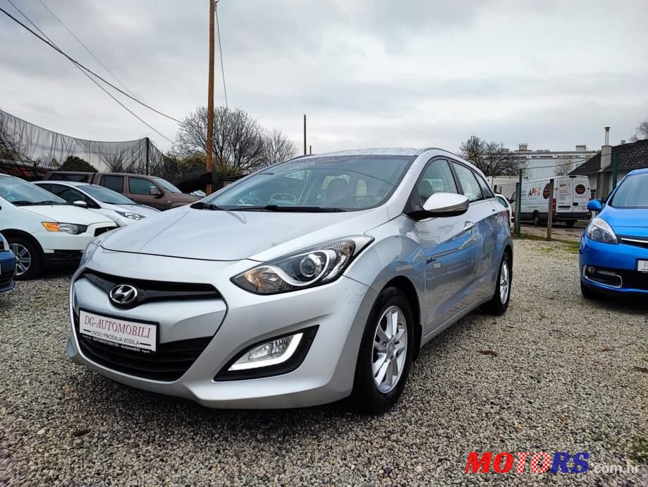2015' Hyundai i30 Cw 1,6 Crdi photo #1
