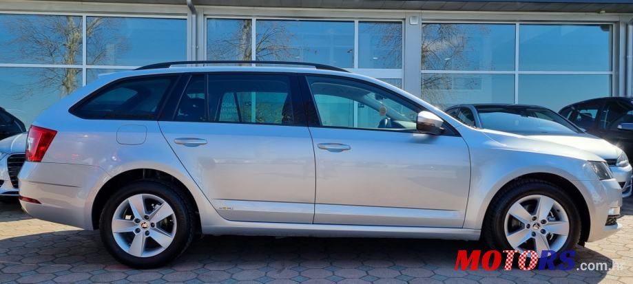 2018' Skoda Octavia Combi photo #6