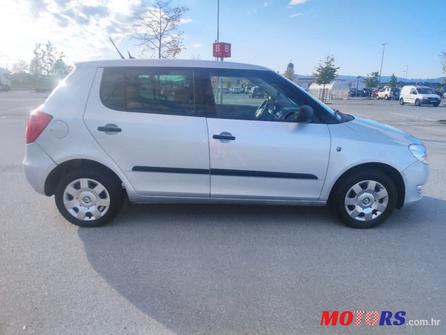 2014' Skoda Fabia photo #4