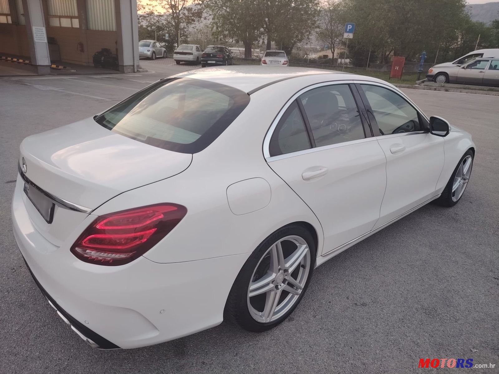 2015' Mercedes-Benz C-Klasa 220 D photo #2