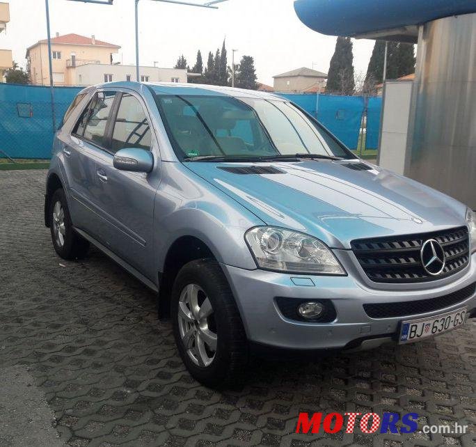 2007' Mercedes-Benz Ml 280 Cdi photo #1