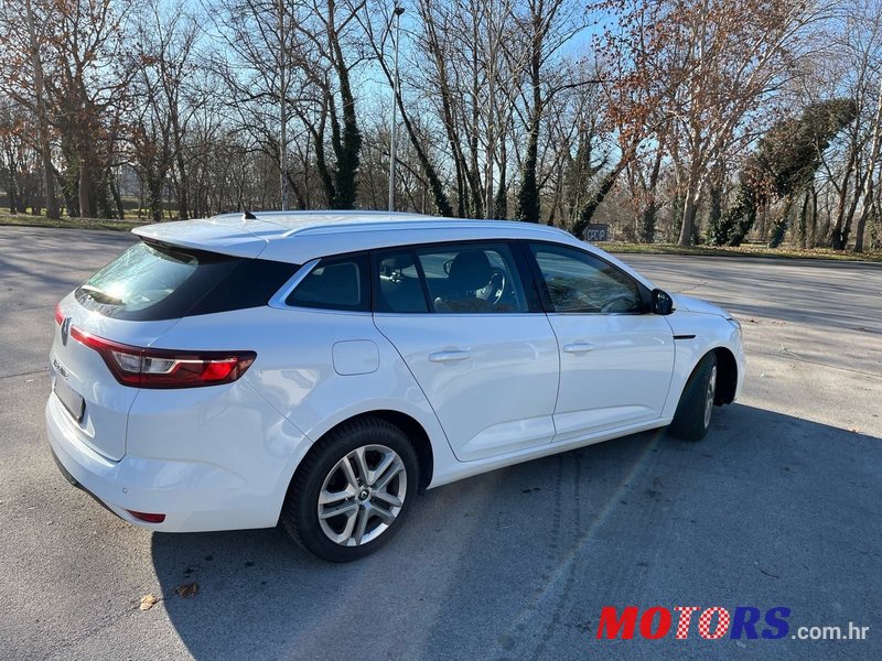 2018' Renault Megane Grandtour Dci 110 photo #2