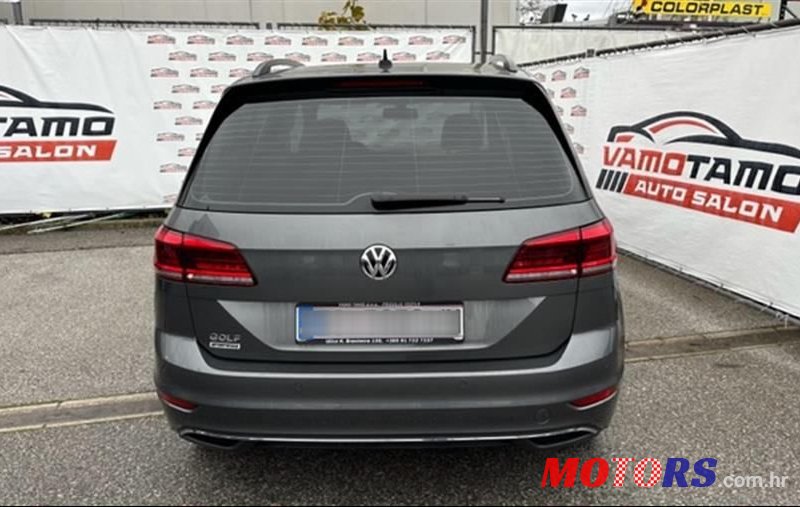 2018' Volkswagen Golf Sportsvan photo #6