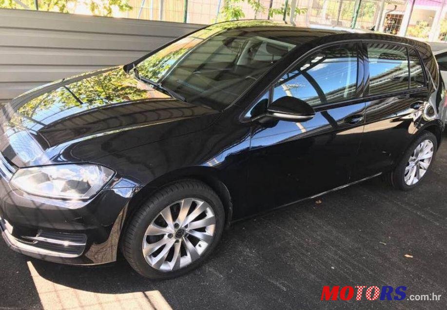 2013' Volkswagen Golf VII photo #2