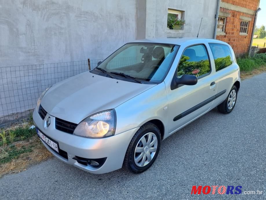 2009' Renault Clio 1,2 photo #1