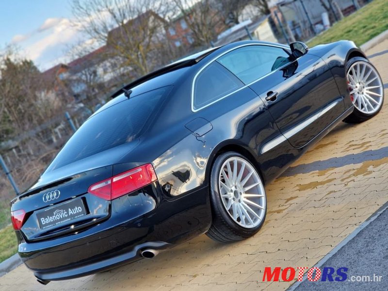 2009' Audi A5 Coupe photo #5