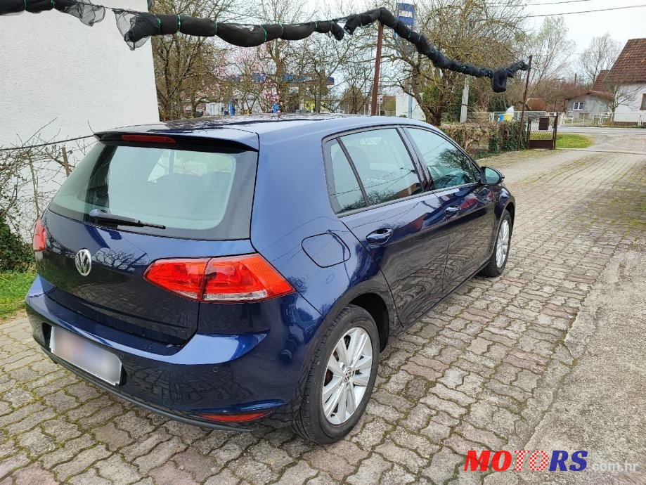 2013' Volkswagen Golf 7 photo #3