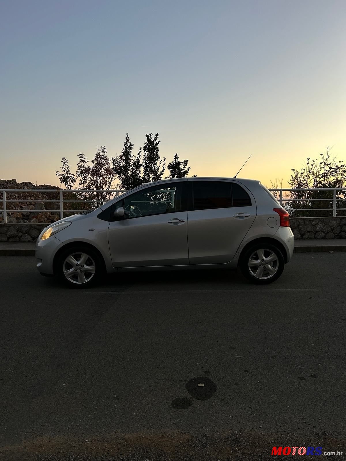 2007' Toyota Yaris 1,3 Vvt-I photo #3