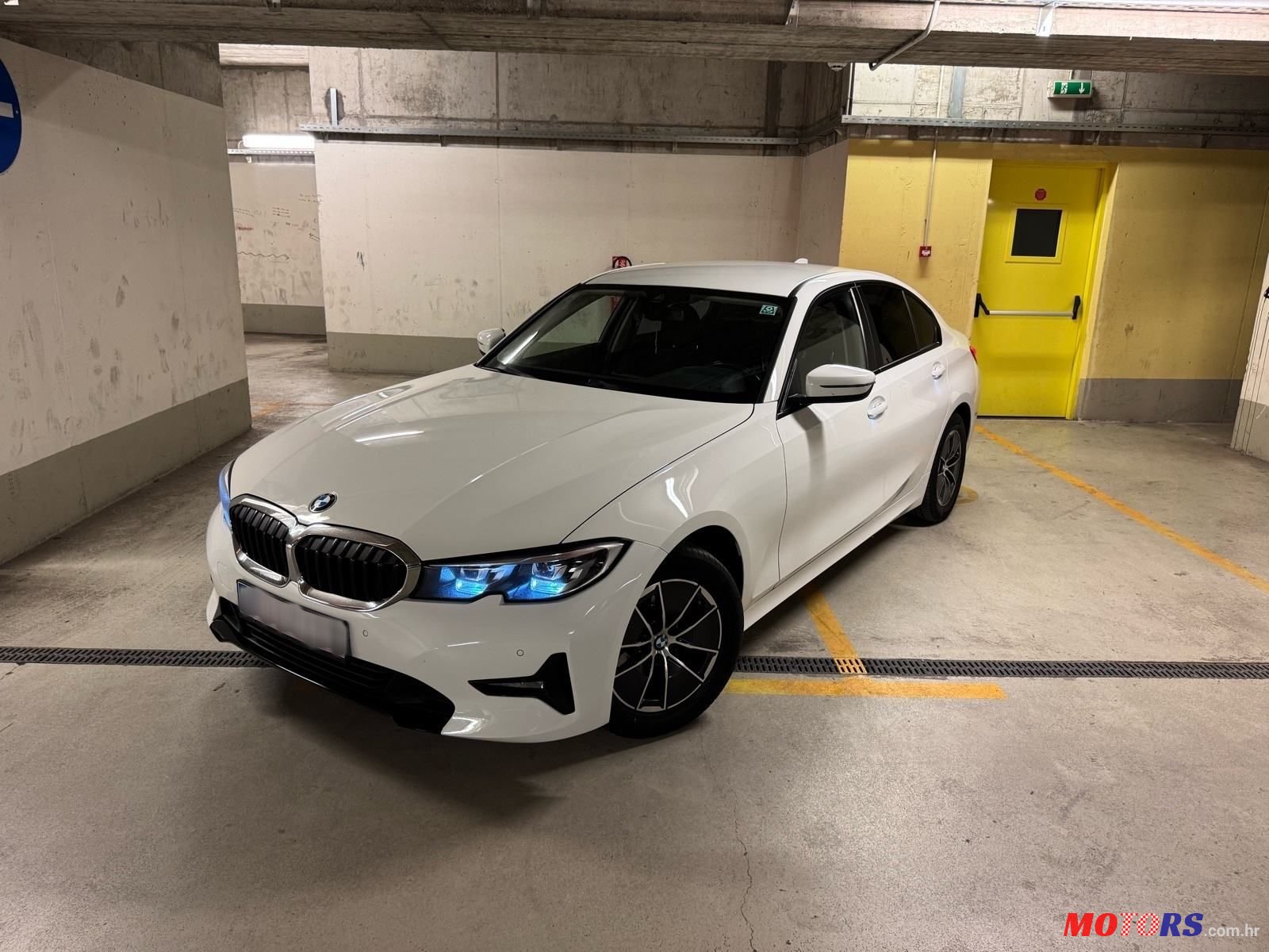 2020' BMW Serija 3 318D photo #2