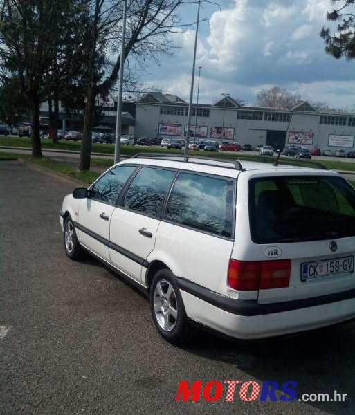 1995' Volkswagen Passat Variant Gl photo #1
