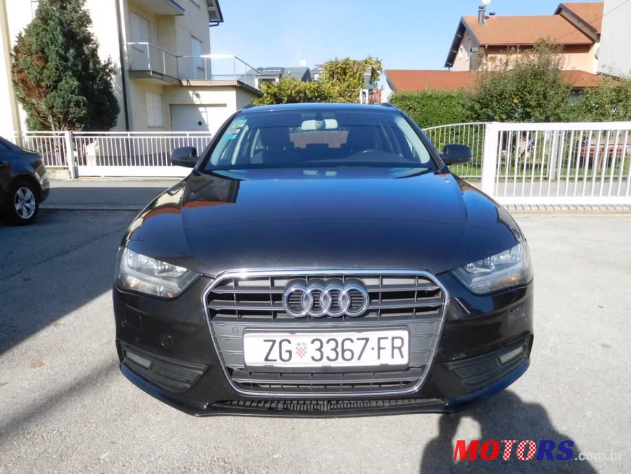 2012' Audi A4 Avant photo #2