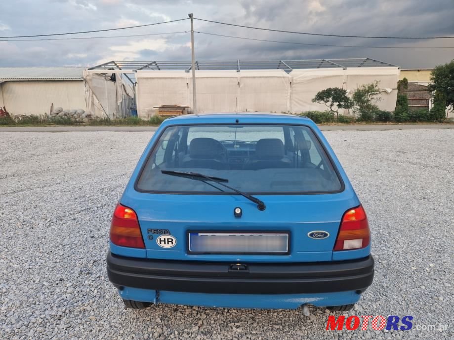 1992' Ford Fiesta C photo #6