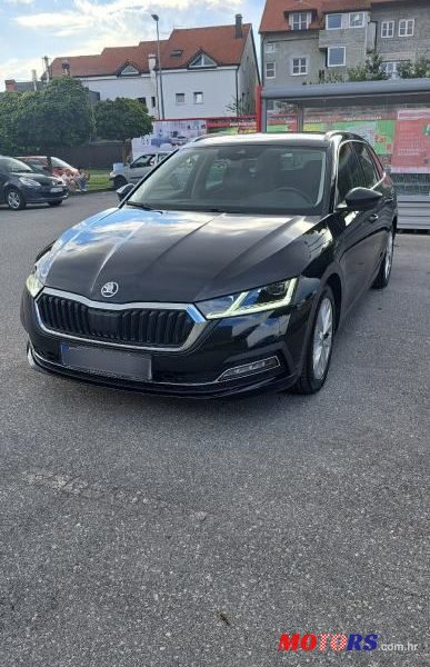 2020' Skoda Octavia Combi photo #2