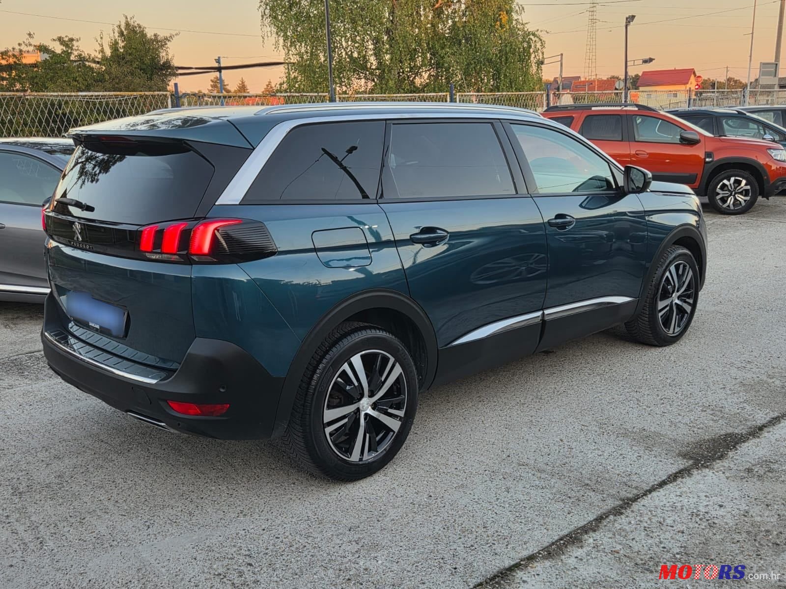 2019' Peugeot 5008 1,2 Puretech photo #2