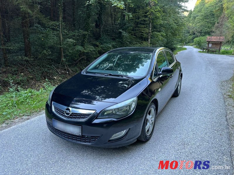 2010' Opel Astra 1,7 Cdti Sport photo #2