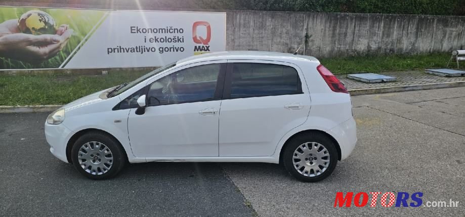 2009' Fiat Grande Punto 1,3 Multijet 16V photo #4