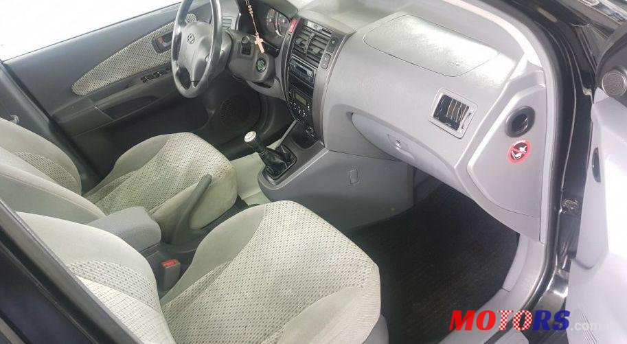 2006' Hyundai Tucson 2,0 Crdi Gls photo #1