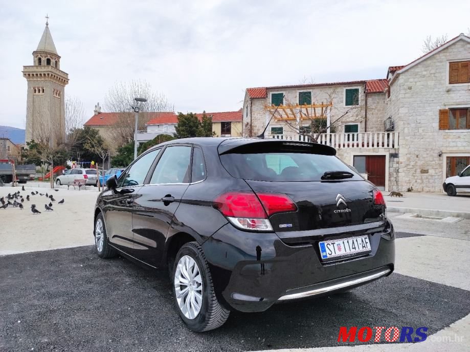 2015' Citroen C4 photo #2