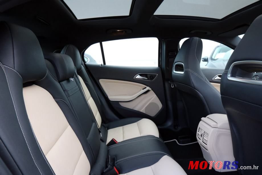 2017' Mercedes-Benz GLA 220 D photo #6