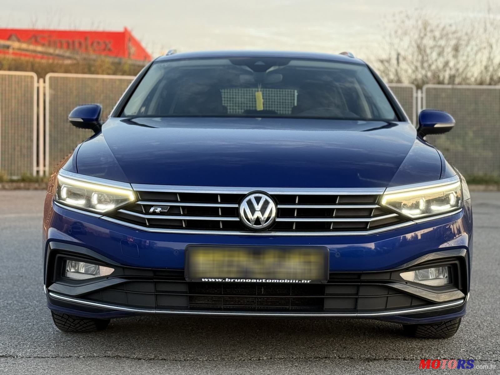 2020' Volkswagen Passat Variant photo #3