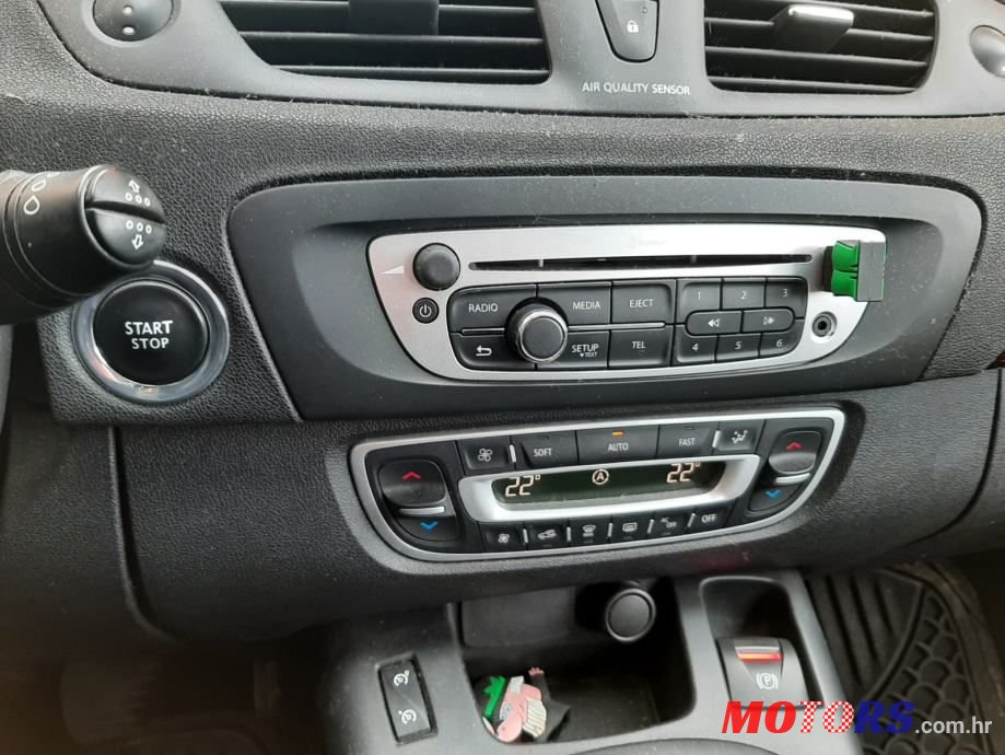 2013' Renault Scenic 1,5 Dci photo #2