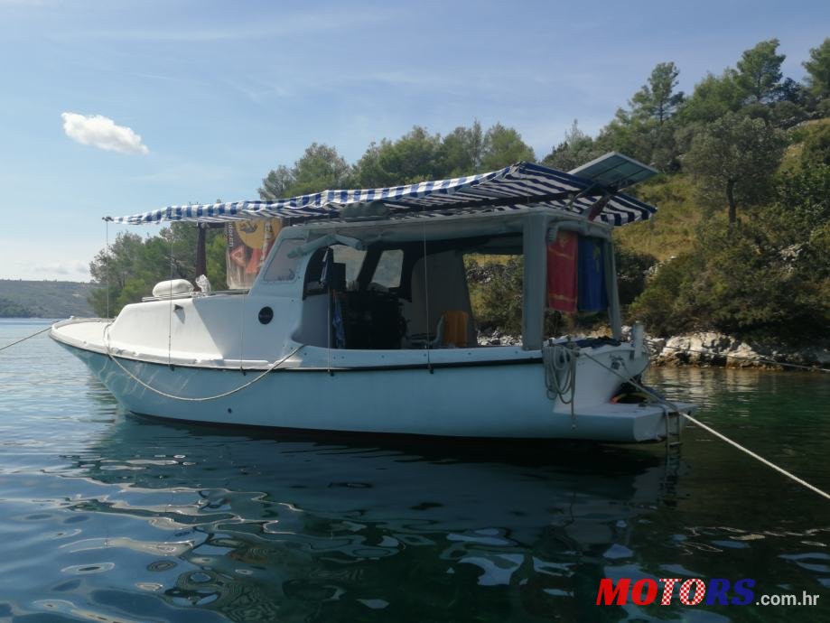 1981' Maestral 700 photo #1