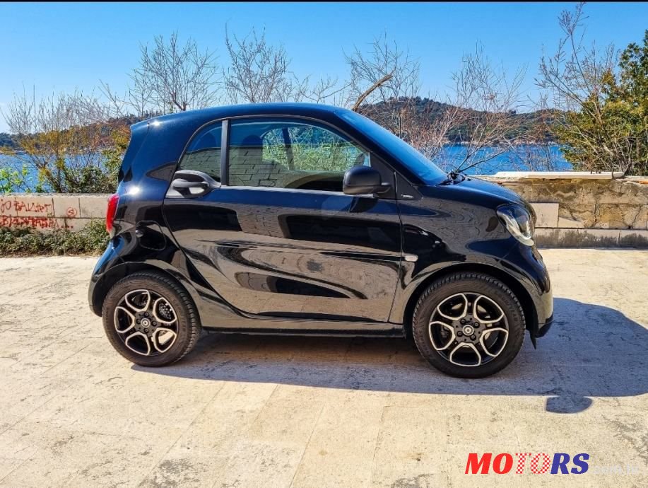 2018' Smart Fortwo photo #1