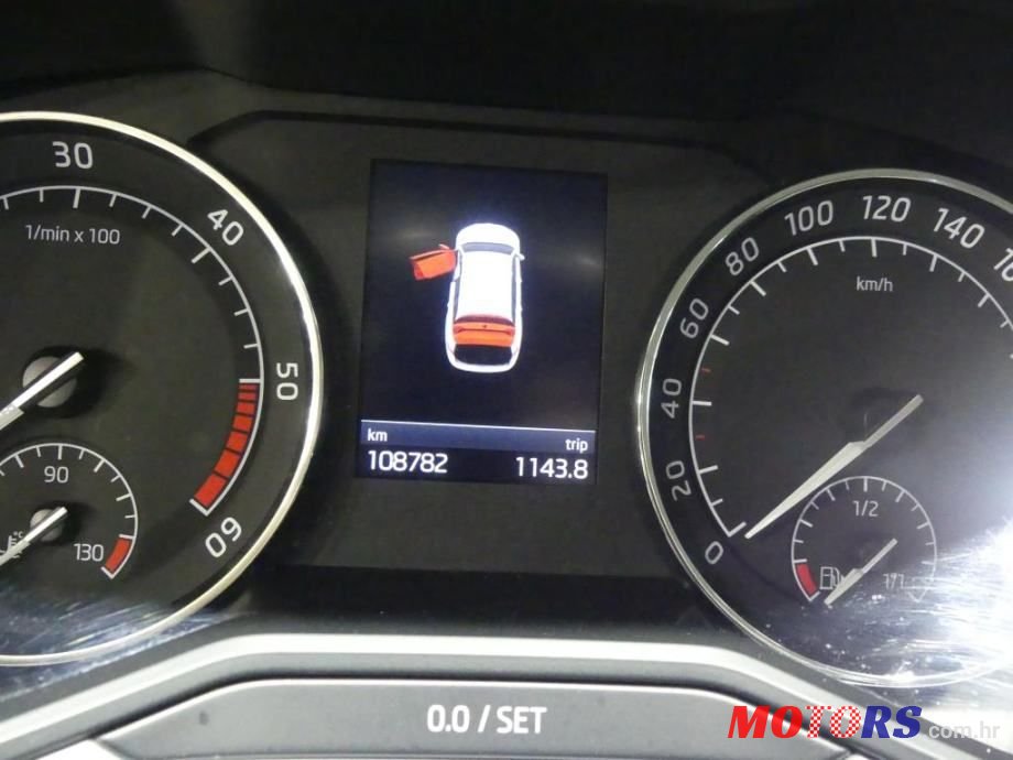 2018' Skoda Superb Combi photo #5