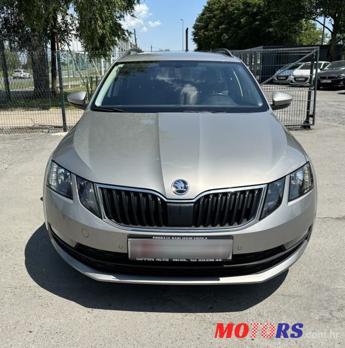 2019' Skoda Octavia Combi photo #2