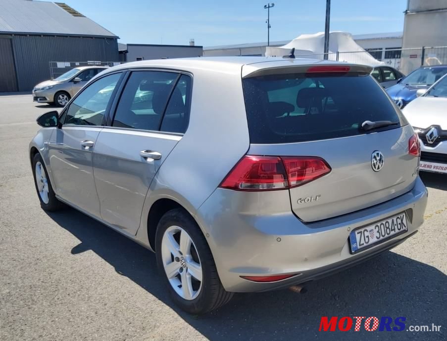 2013' Volkswagen Golf 7 1,6 Tdi Bmt photo #3