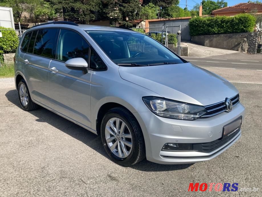 2019' Volkswagen Touran 2,0 Tdi photo #2