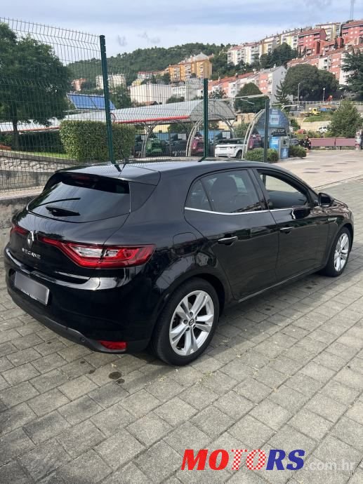 2020' Renault Megane photo #3
