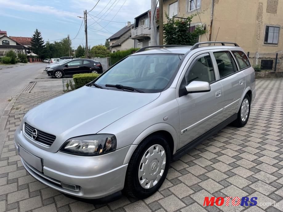 2004' Opel Astra 2.0 Dti photo #1