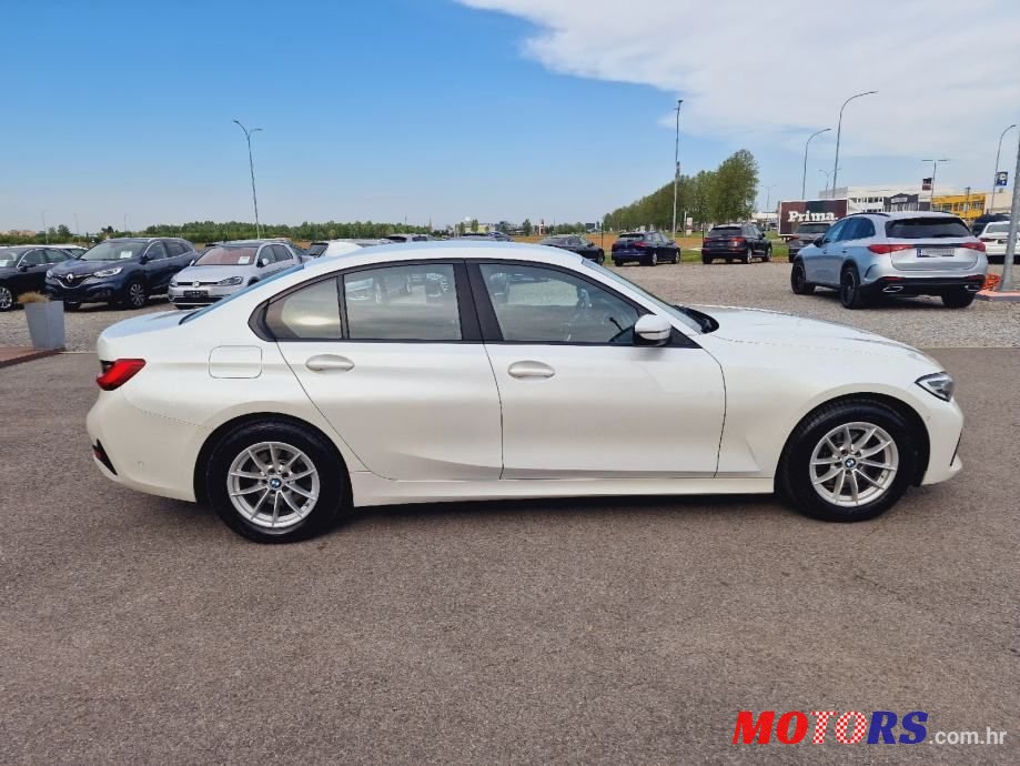 2019' BMW Serija 3 318D photo #3