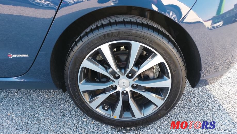 2017' Hyundai i30 photo #4