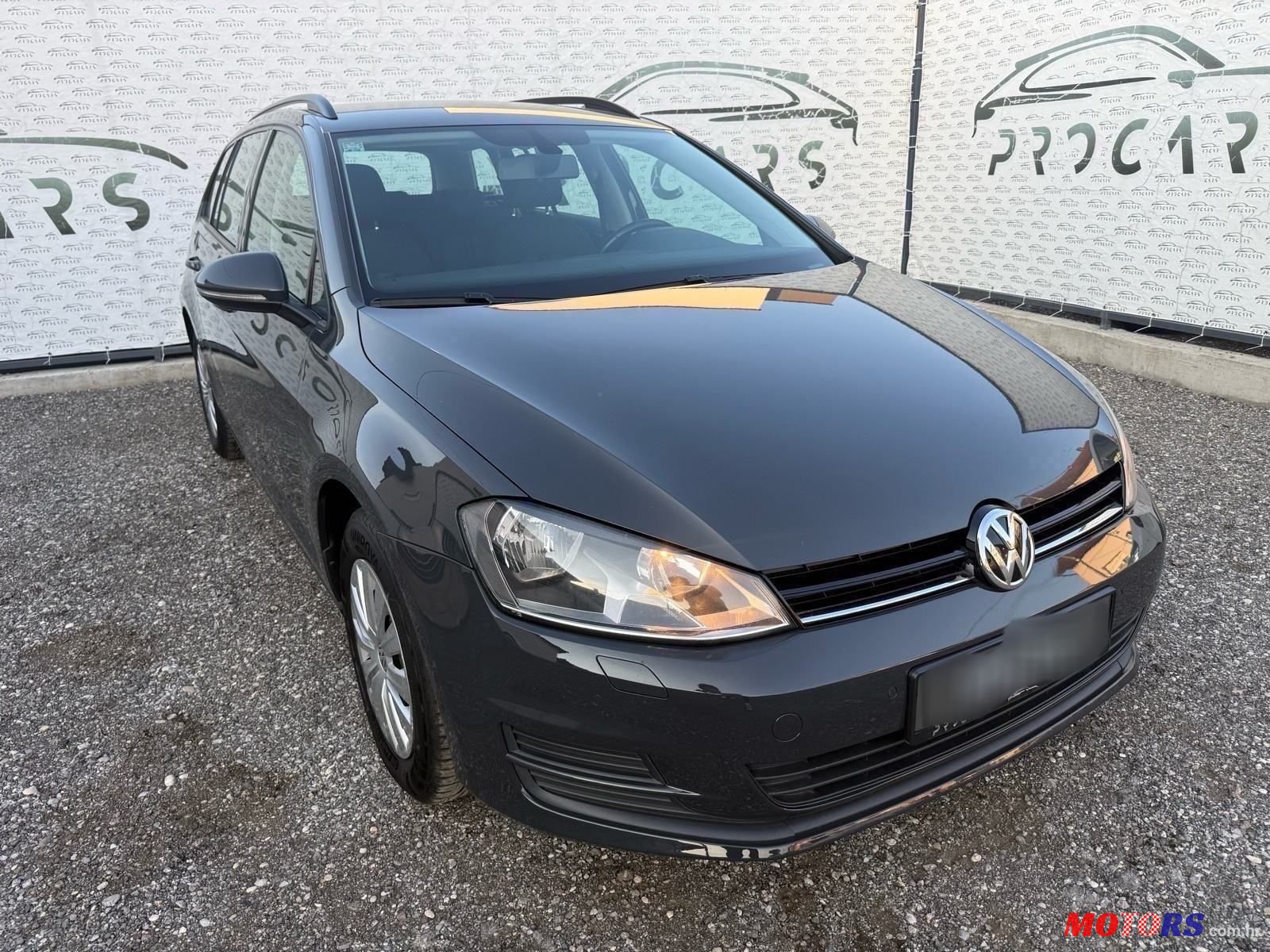 2016' Volkswagen Golf VII Variant photo #4