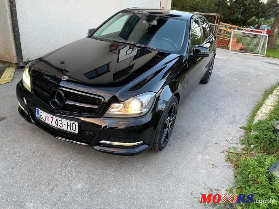 2011' Mercedes-Benz C-Klasa 220 Cdi photo #3