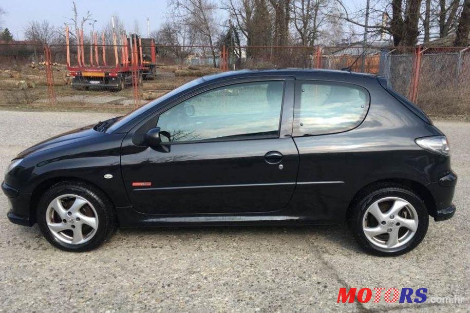 2005' Peugeot 206 photo #1