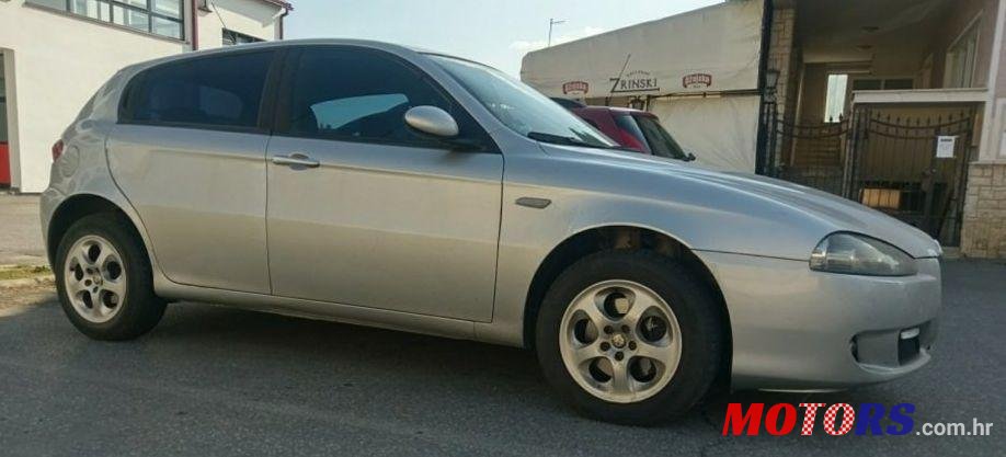 2006' Alfa Romeo 147 photo #1