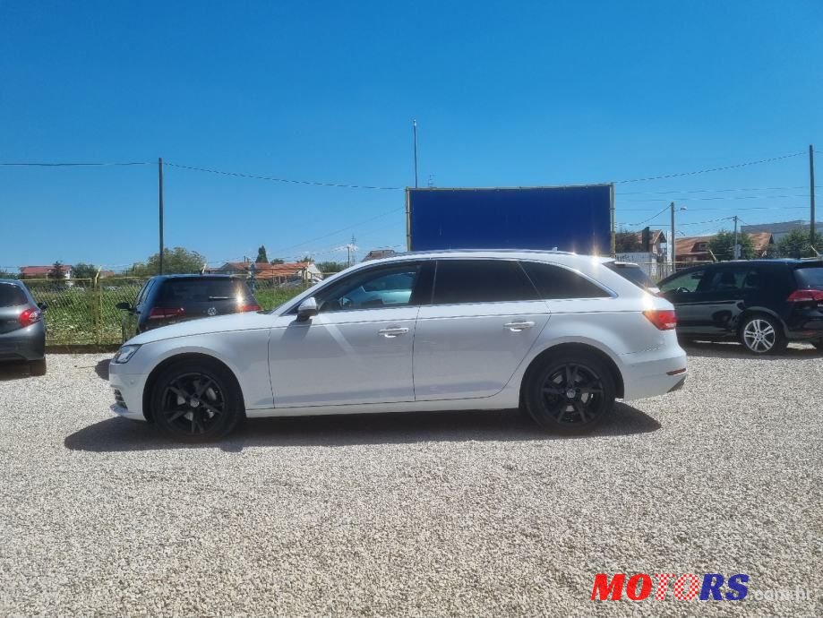2016' Audi A4 Avant photo #6