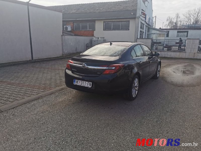 2016' Opel Insignia photo #3