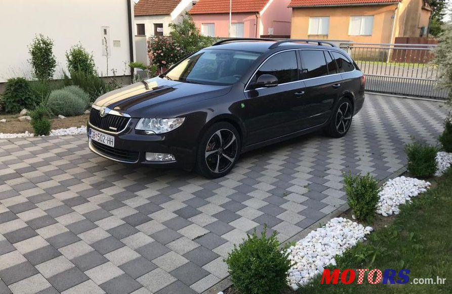 2011' Skoda Superb 1,6 Tdi photo #1