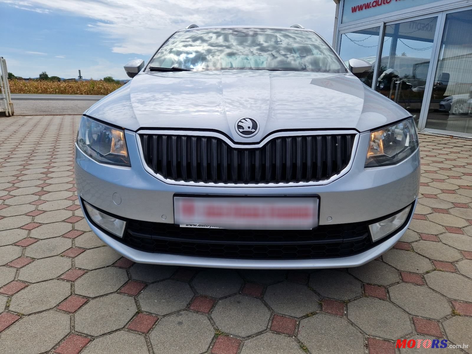 2013' Skoda Octavia Combi photo #2