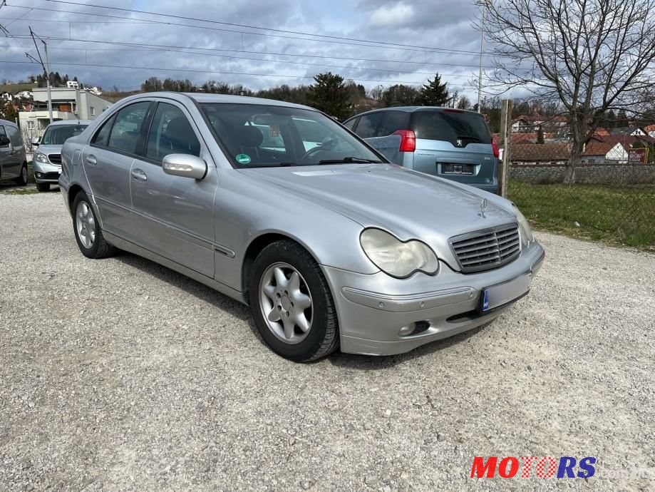 2002' Mercedes-Benz C-Klasa 220 photo #3